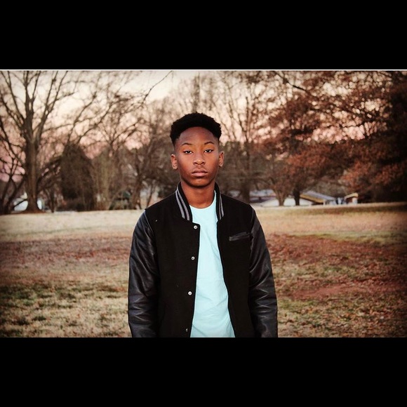 Profile Picture of Nazir Pitts (@nazirpitts) on Poshmark