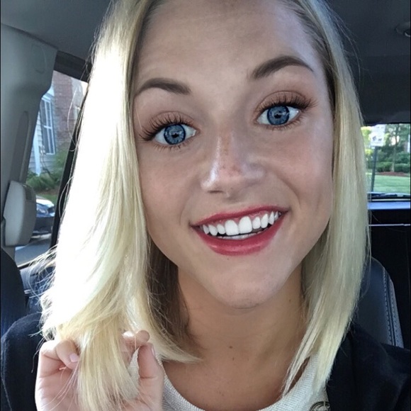 Profile Picture of Mackenzie Nolan (@stmen03) on Poshmark