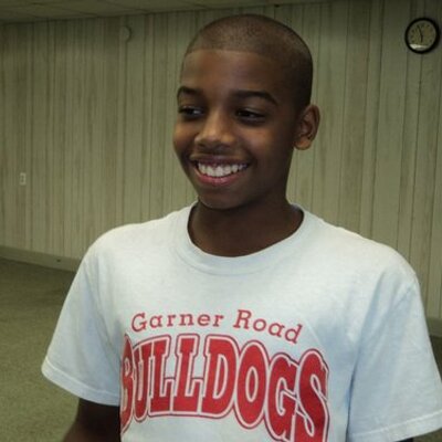 Profile Picture of Jonathan Marlowe (@jmarlowe15) on Twitter