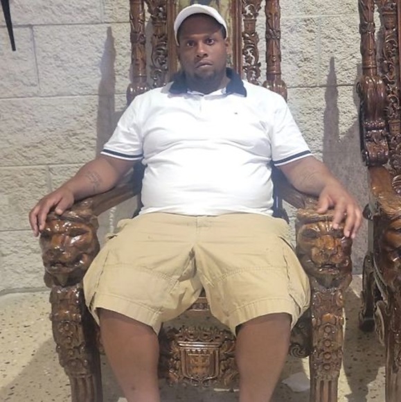 Profile Picture of Jeffery skullgang May (@jeff1223492) on Poshmark