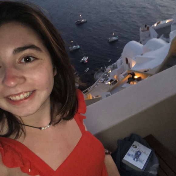 Profile Picture of Bailley Hardage (@brhardage) on Poshmark