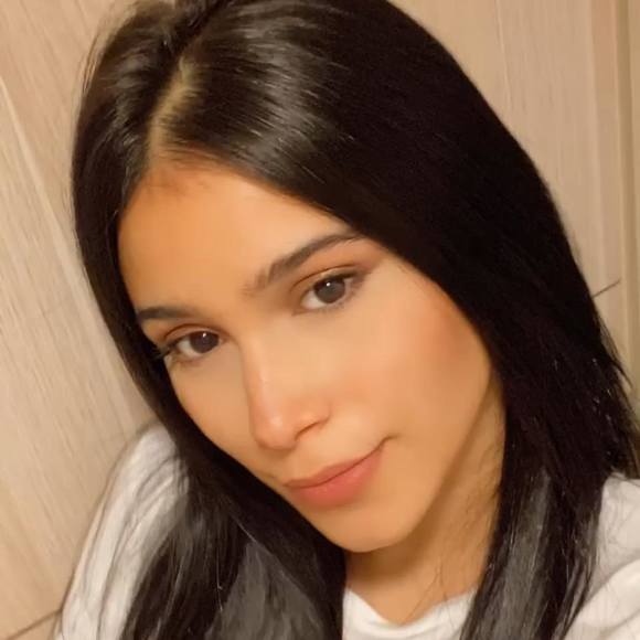 Profile Picture of Maria fernanda Baloco (@mbaloco) on Poshmark