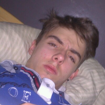 Profile Picture of Deneufve Esthebane (@atomik76290) on Twitter