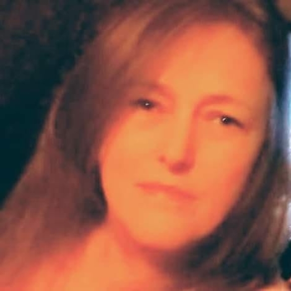 Profile Picture of Patricia Arden (@patriciaarden) on Poshmark