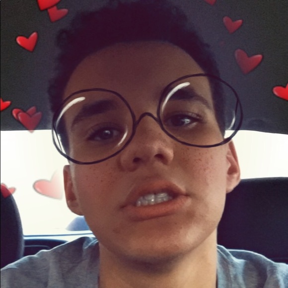 Profile Picture of Brandon Steele (@bteelesrandon1) on Poshmark