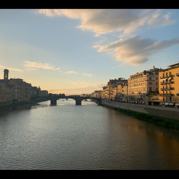 Profile Picture of Sam Mirthful (@vaporvintage) on Poshmark