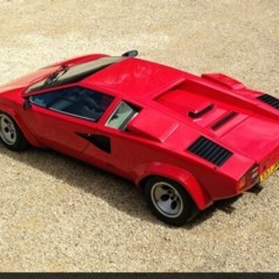 Profile Picture of John Tree (@MrPlumtree40) on Twitter