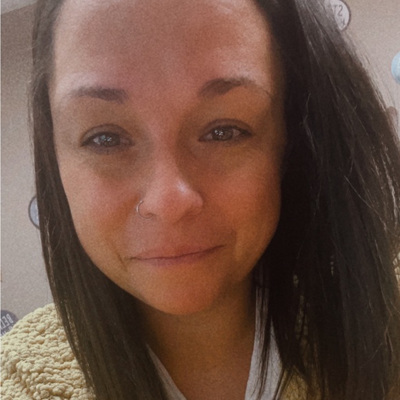 Profile Picture of Jessica Coda (@jessicacoda15) on Poshmark