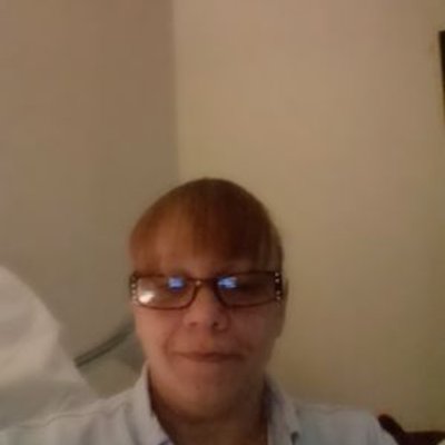 Profile Picture of Vivian Randall (@grannyred910) on Twitter