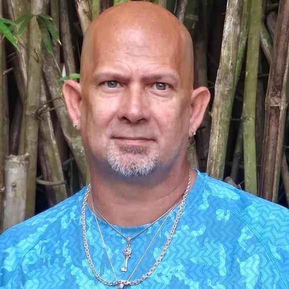 Profile Picture of Owen Mccombs (@mccombsowen) on Poshmark