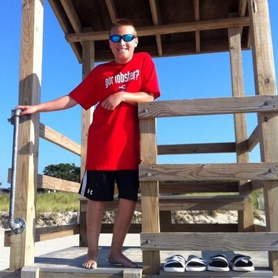 Profile Picture of Nicholas Guzek (@guzek13) on Twitter