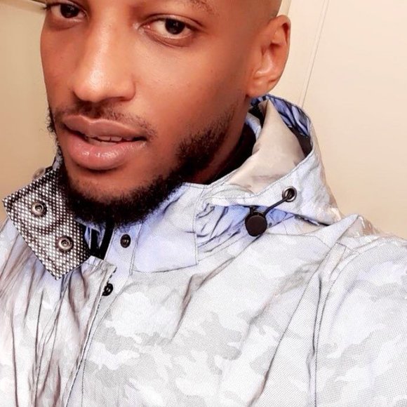 Profile Picture of Bouye Kader (@bouyekader) on Poshmark