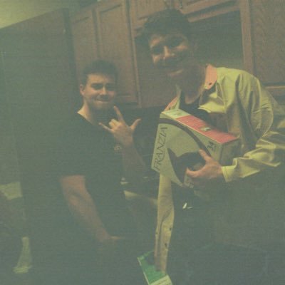 Profile Picture of Brock (@lippy_robert) on Twitter