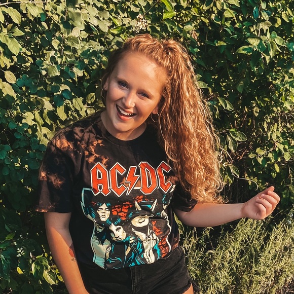 Profile Picture of Michaela Runnells (@micrunnells) on Poshmark