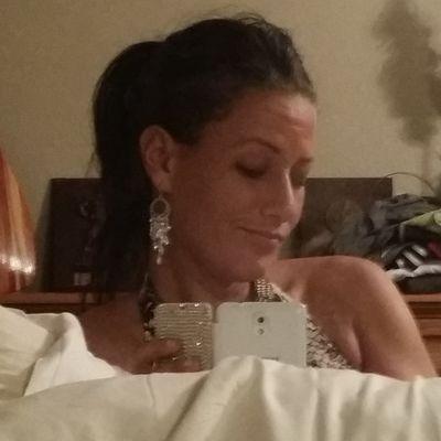 Profile Picture of Andrea Werner-Gillum (@@AndreaGillum) on Twitter