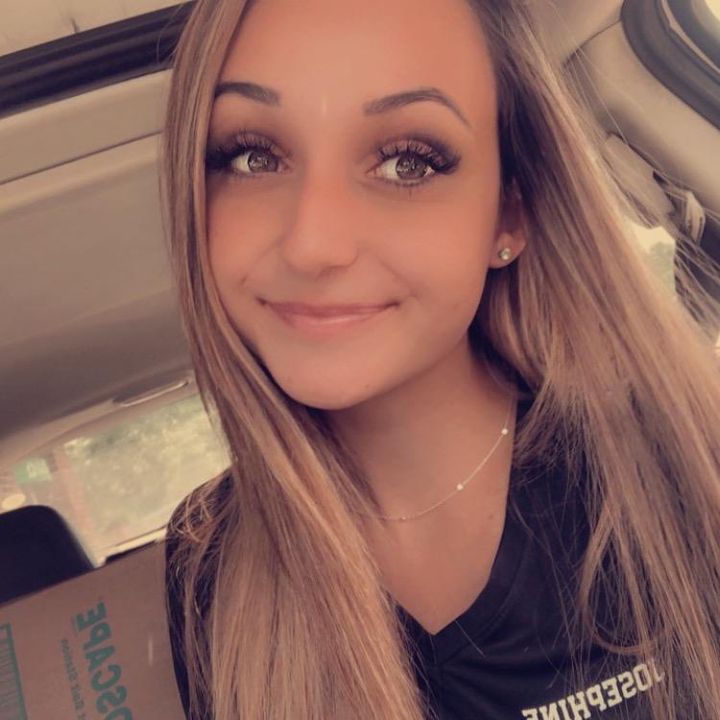 Profile Picture of Jo (@josephinnechiodo) on Tiktok