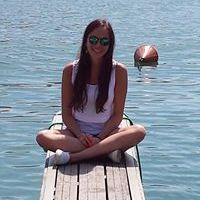 Profile Picture of Elisa Bertrand (@elysa1998) on Pinterest