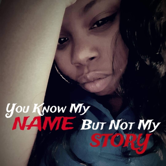 Profile Picture of Ronita Brown (@ronita5630) on Poshmark