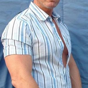 Profile Picture of Aaron Luckett (@beachpilot69) on Myspace