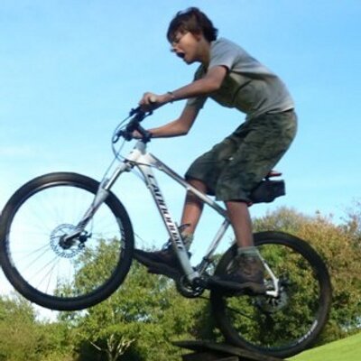 Profile Picture of Matthew Kennelly (@Fishfingerbomb) on Twitter