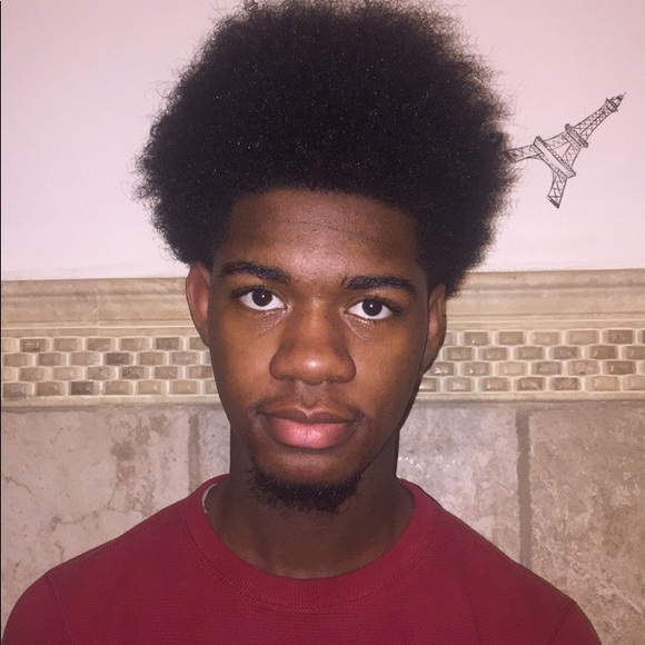 Profile Picture of Devonte Ingram (@kingswordeye10) on Poshmark
