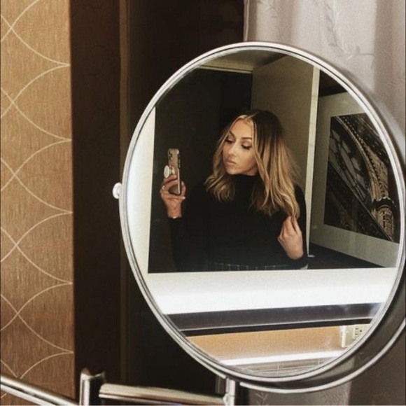 Demi Beaumier - Poshmark Profile Picture of Demi Beaumier (@demi_beaumier) on Poshmark