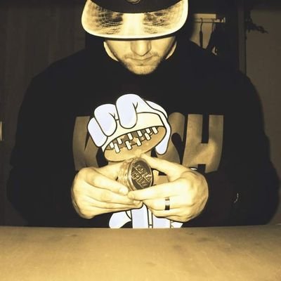 Profile Picture of Daniel Polák (@DanikPolly) on Twitter