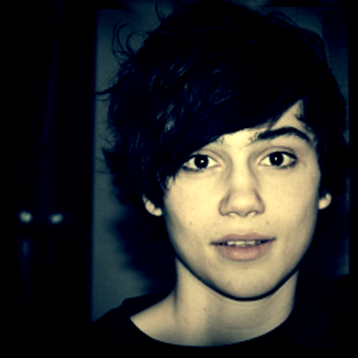 Profile Picture of George Stlyes Horan (@xHarrysPants) on Twitter