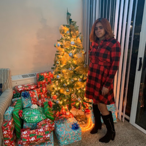 Profile Picture of Massiel Jimenez (@massiellia13) on Poshmark