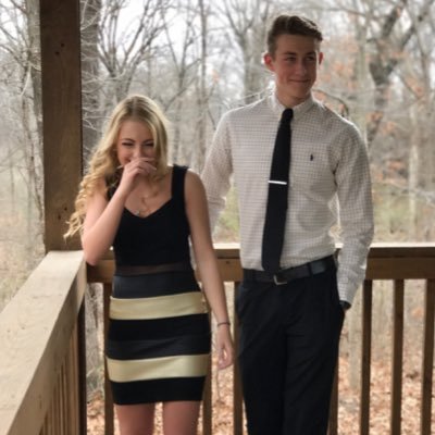 Profile Picture of Dezy Cinocca (@_dezylee) on Twitter