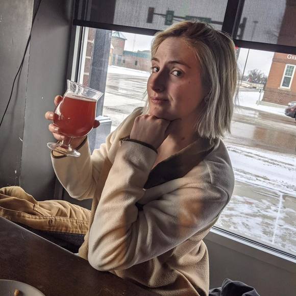 Profile Picture of Brittany Kotowicz (@kotowiczb) on Poshmark