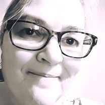 Profile Picture of Sue MacMillan (@portiapaws17) on Twitter