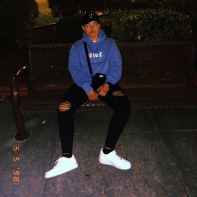 Profile Picture of Luna (@L_morales15) on Twitter