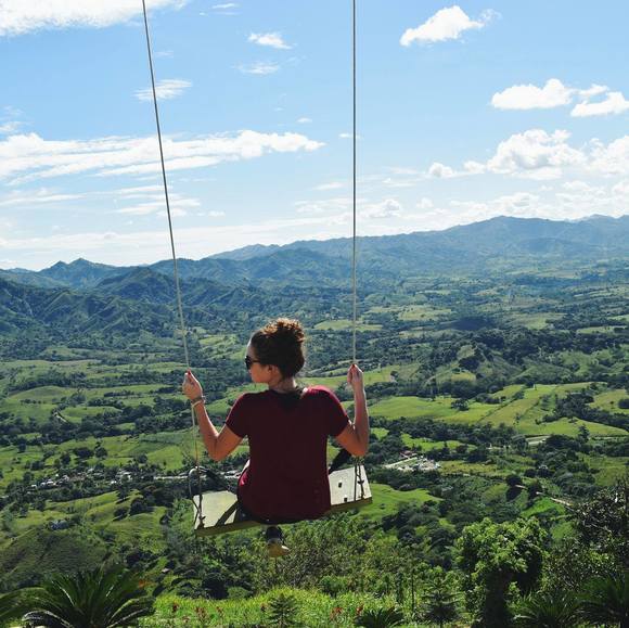 Profile Picture of Savannah Bogden (@sbogden) on Poshmark