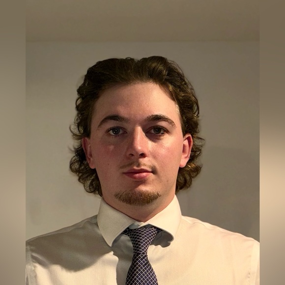 Profile Picture of Jan Nozewski (@jannozewski) on Poshmark