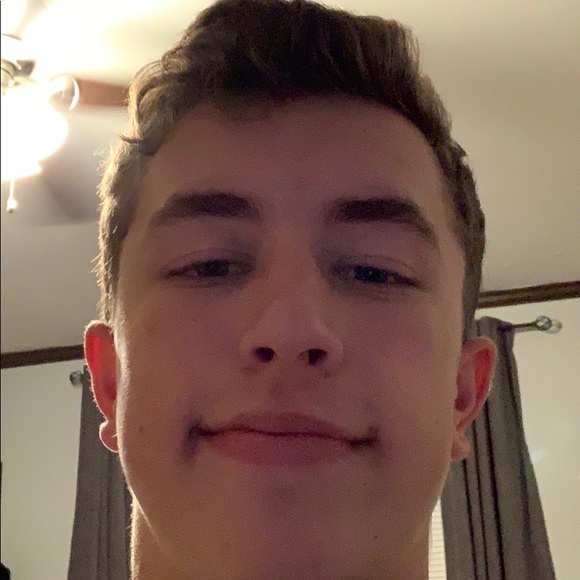 Profile Picture of Ryan Barsby (@rbarsby00) on Poshmark