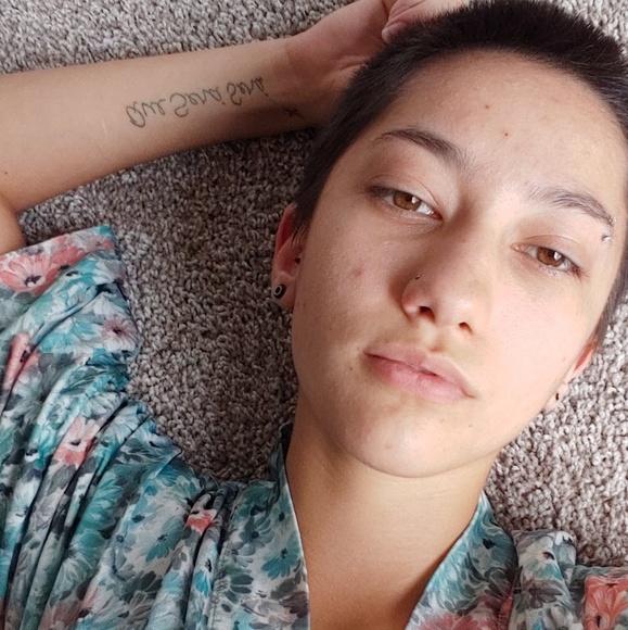 Profile Picture of Gabriella Harrell (@belladawn00) on Poshmark