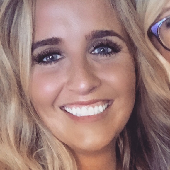 Profile Picture of Cassidy Franklin (@cassidyfrank) on Poshmark