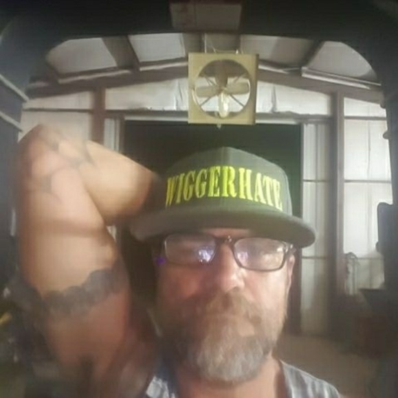 Profile Picture of Craig Crossley (@yescac) on Poshmark