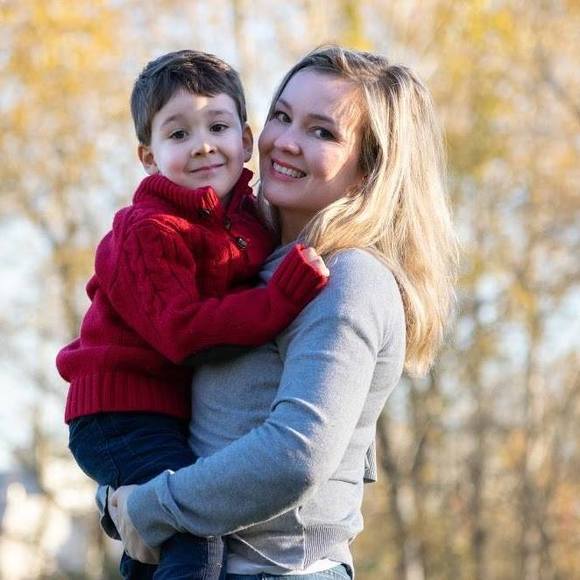 Profile Picture of Olga Timofeeva (@olgatimo13) on Poshmark