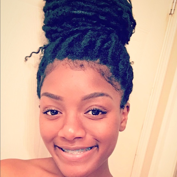 Profile Picture of Kenyja Spurgeon (@kenyjaa) on Poshmark