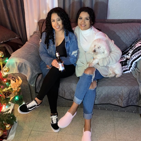 Profile Picture of Brenda Jimenez (@jimenezbre) on Poshmark