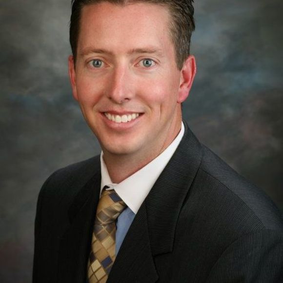 Profile Picture of Aaron Adams (@dizainsby) on Poshmark