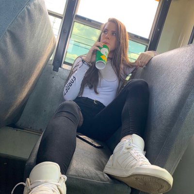 Profile Picture of Hayley Keener♥ (@hayleybugg2244) on Twitter