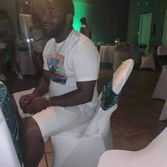 Profile Picture of Lamar James (@lamarjames781) on Poshmark