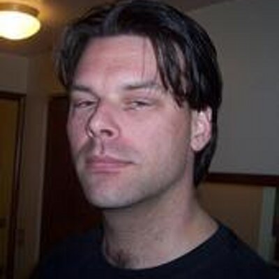 Profile Picture of James Padilla (@padilladesigns) on Twitter