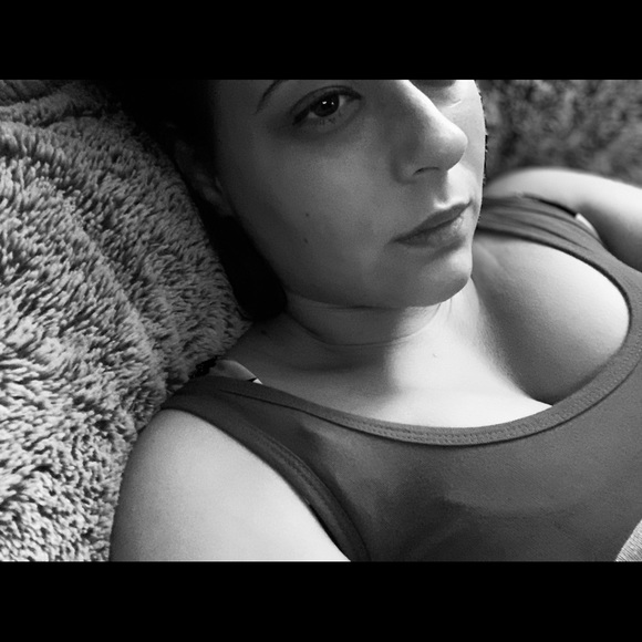 Profile Picture of Kala Jacobsen (@kala3419) on Poshmark