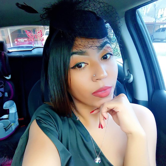 Profile Picture of Mimi Lotus (@mimistrange130) on Poshmark