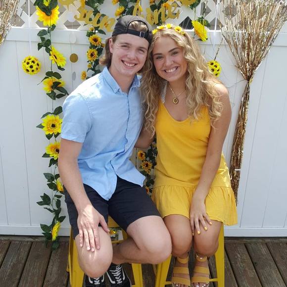 Profile Picture of Nathan Farnsworth (@natedawg2323) on Poshmark