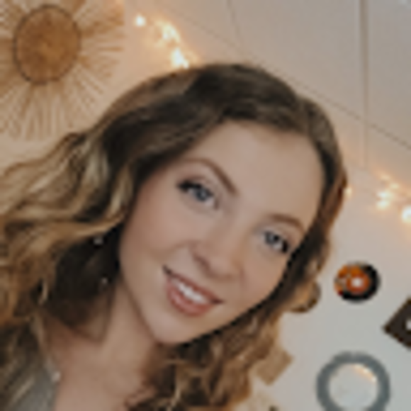 Profile Picture of Kellie Boyce (@2020kboyce) on Poshmark